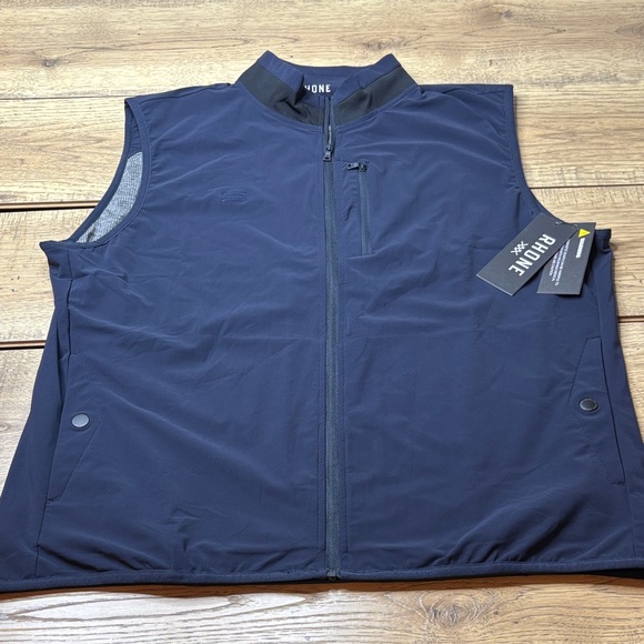 Rhone Men's Top Flight Dark Blue Vest Size Large -NWT
